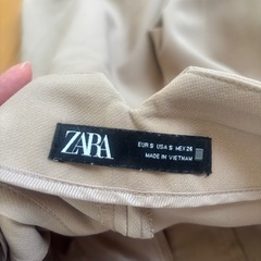 ZARA ザラ　タックテーパードパンツ　アンクルパンツ　スラックス S 低身長の画像