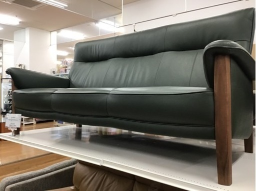 ★値下げしました★【トレファク神戸新長田店 買取/販売】取りに来られる方限定！karimokuの3人掛けソファーご紹介です