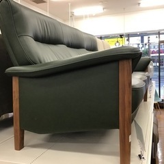 ★値下げしました★【トレファク神戸新長田店 買取/販売】取りに来られる方限定！karimokuの3人掛けソファーご紹介ですの画像
