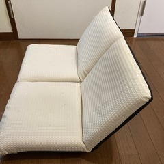 座椅子　二脚の画像