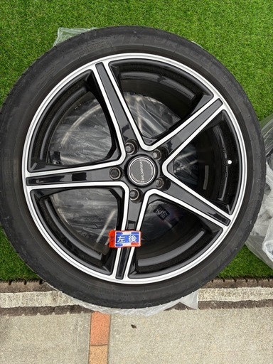 タイヤホイール　18インチ　215/45R18  5本スポーク　BALMINUM