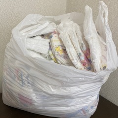 お話中  
開封済み ビックサイズオムツの画像