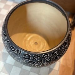 大きめな植木鉢の画像