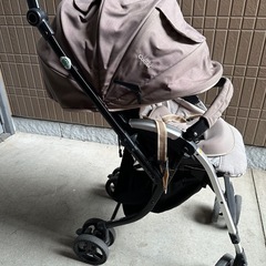 Combi（コンビ）AB型ベビーカーの画像