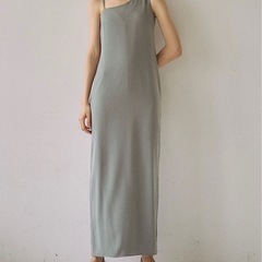 【新品未使用】LE'RURE パーティードレス の画像