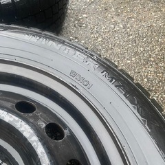 溝多い195/65R15DUNLOPスタッドレス鉄ホイール付き　トヨタ　　の画像