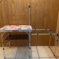 コールマンキッチンテーブルの画像