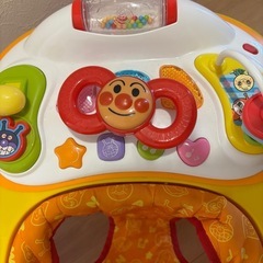 【値下げ交渉可能】アンパンマン歩行器の画像