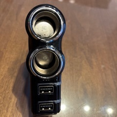 カー用品　充電ソケット2くち口USB2口の画像