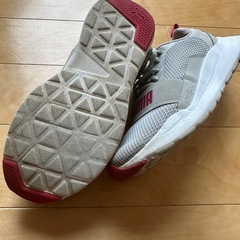 PUMA プーマ　スニーカー
の画像