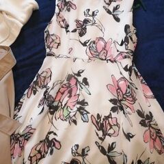 バーバリーブルーレーベル　服の画像