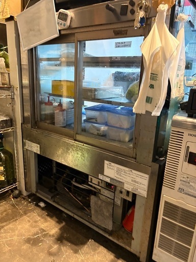 アリガ製ショーケース冷蔵庫　APC-0305RZ】