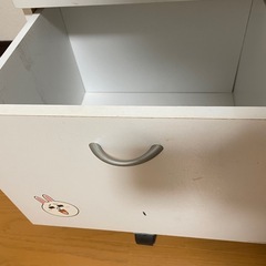 【取りに来れる方限定】勉強机譲りますの画像