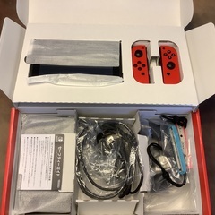 中古　赤箱　Nintendo Switch  任天堂　スイッチの画像