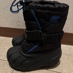 sorel フルーリー　13センチ　スノーブーツ
の画像