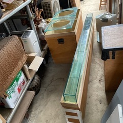 珍品 大型 透明なコンソールテーブル 水槽台の画像