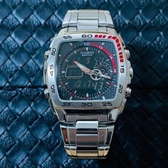 【超美品】CASIO EDIFICE デジアナモデル 多機能モデル　専用ケース付の画像