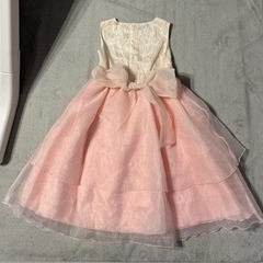 ドレス　130cmの画像