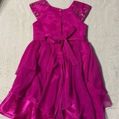 ドレス　130cmの画像