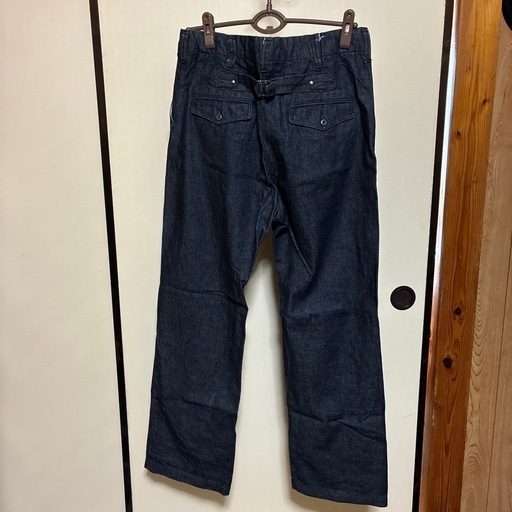 チノ型シンチバック付き