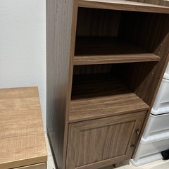 木製ラック ブラウン シンプルデザインの画像