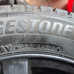 アルミ付きスタッドレスVRX3付き四本セット！！の画像