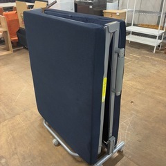 折りたたみベッド　セミシングルの画像