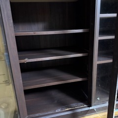 食器棚　コップなど入れてました。
の画像