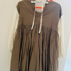 110 七分袖フレアドレス ブラウン/ホワイト　ハンドメイド子供服の画像