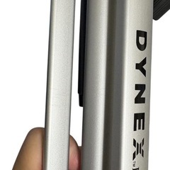 DYNEX 軽量三脚 最大1365mmの画像