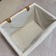 収納ボックスの画像