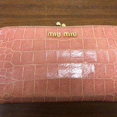 【無料】miu miu 財布の画像