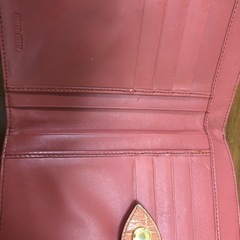 【無料】miu miu 財布の画像