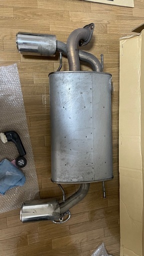 zn6 後期純正マフラー