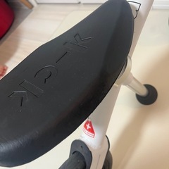 	【美品】micro（マイクロ）バランスバイク／ストライダー風 ホワイト✨軽量で扱いやすい！の画像