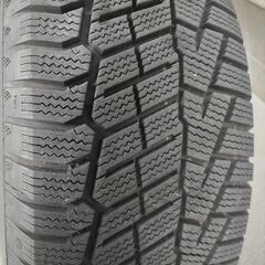 スタッドレスタイヤ売りますの画像