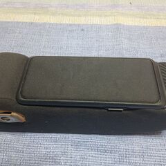 【純正部品】ダイハツ タント L375S アームレスト 内装パーツ 小物入れの画像