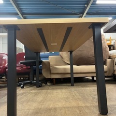 4人がけダイニングテーブル　イスなしの画像