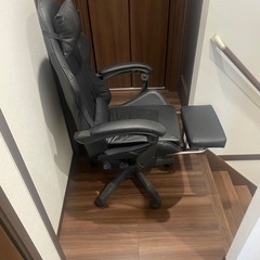 ゲーミングチェアの画像