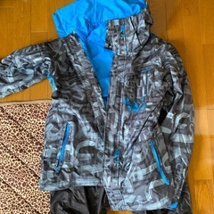 スキー、スノボーウェアの画像