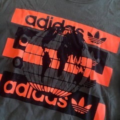 アディダス　adidas ロンT 黒　m M
の画像