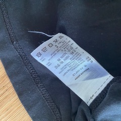 アディダス　adidas ロンT 黒　m M
の画像