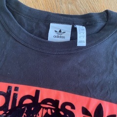 アディダス　adidas ロンT 黒　m M
の画像