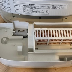 Panasonic 加湿機能付きセラミックファンヒーター シルバーの画像