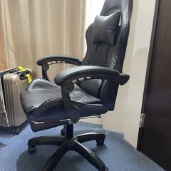 ゲーミングチェアの画像