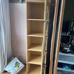 急募　扉付き収納ボックスの画像