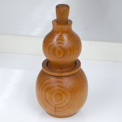 屋久杉 ひょうたん型 徳利 高さ21cm 栓つき とっくり とくり 木製 インテリア 置物 木目 札幌市 清田区 平岡の画像