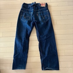 リーバイス902の画像