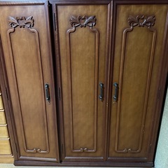 タンスお譲り致します。
の画像