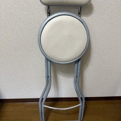 パイプチェア折りたたみ無料
の画像
